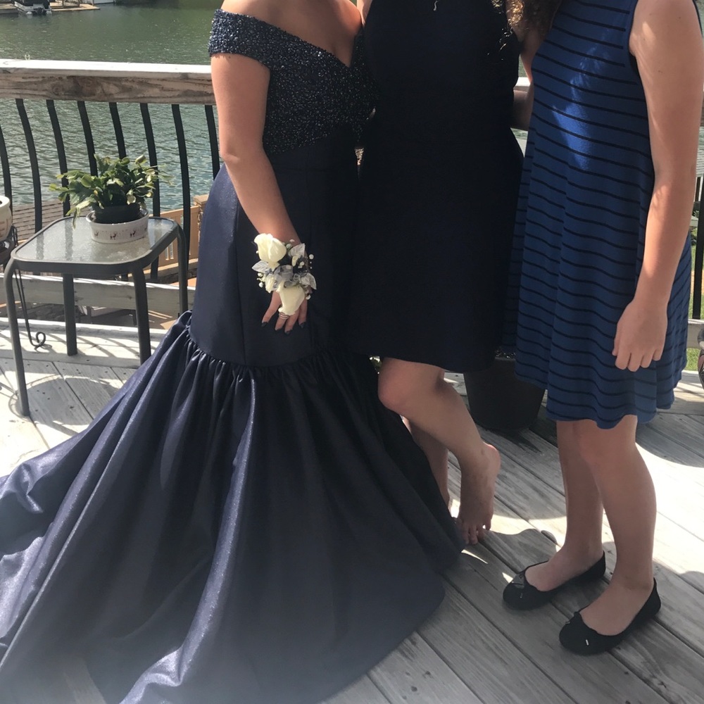 size 10 long formal prom dress - Picture 3 of 3